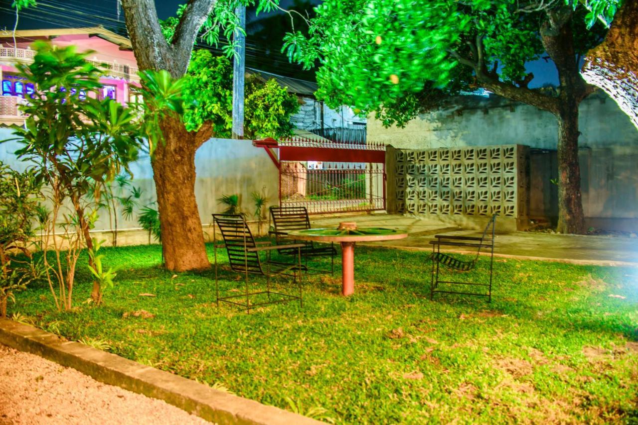 Thambu Illam Hotel Jaffna Exterior photo
