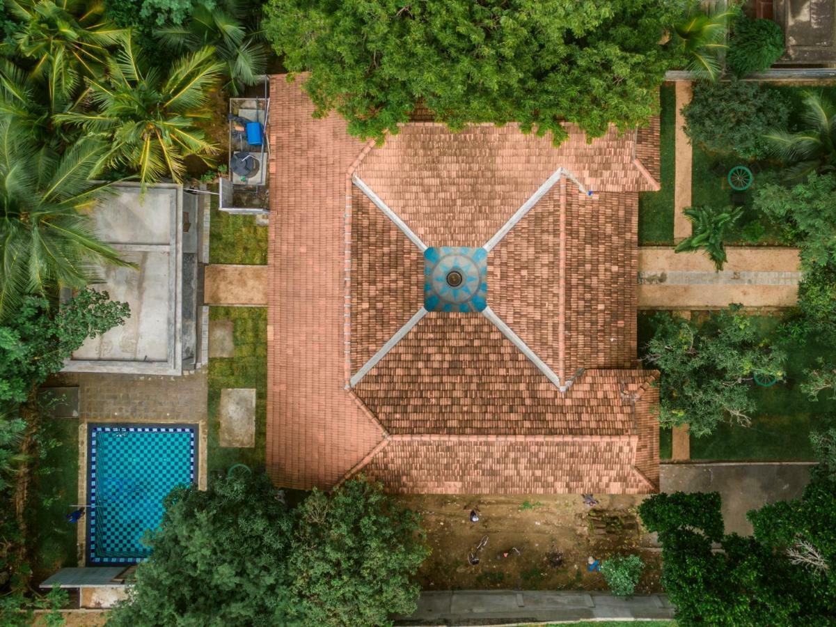 Thambu Illam Hotel Jaffna Exterior photo